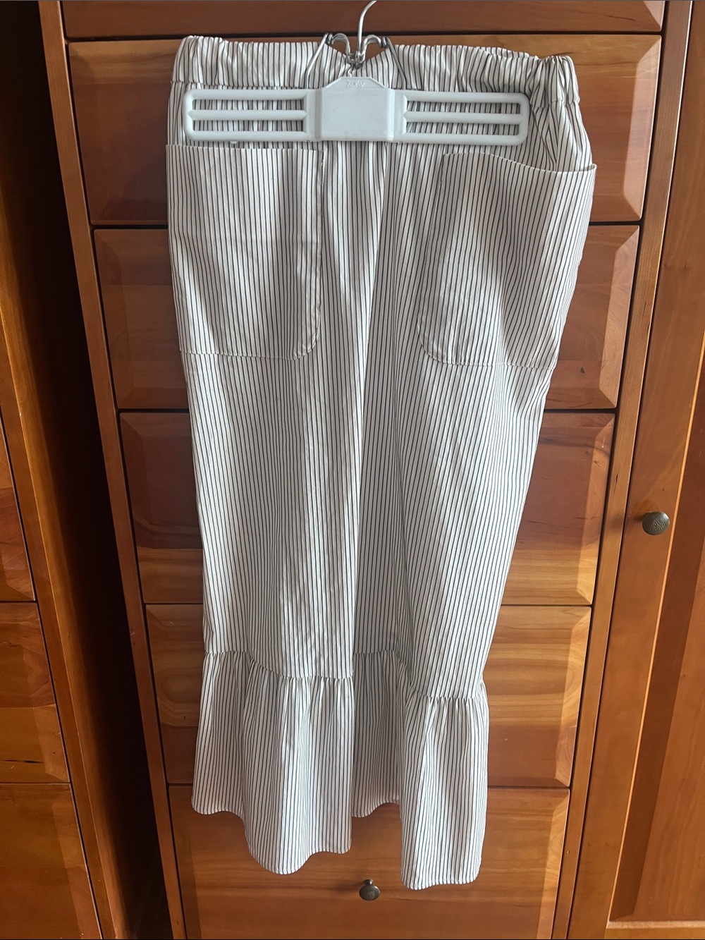 No. 6 store NY, size 1 (like US 2), striped skirt with ruffled bottom